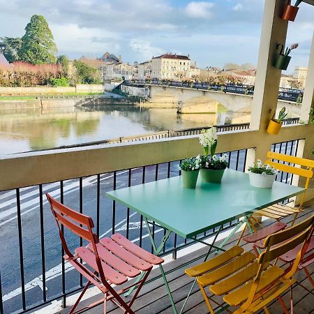 "Au Fil De La Charente" - Coeur De Saintes - Wifi Clim - Classe 4 Etoiles - 4 Pers Екстер'єр фото