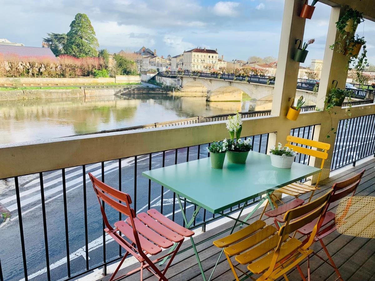 "Au Fil De La Charente" - Coeur De Saintes - Wifi Clim - Classe 4 Etoiles - 4 Pers Екстер'єр фото
